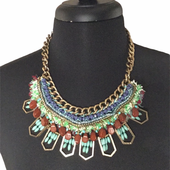 Unique Bib Statement Necklace - Picture 1 of 5